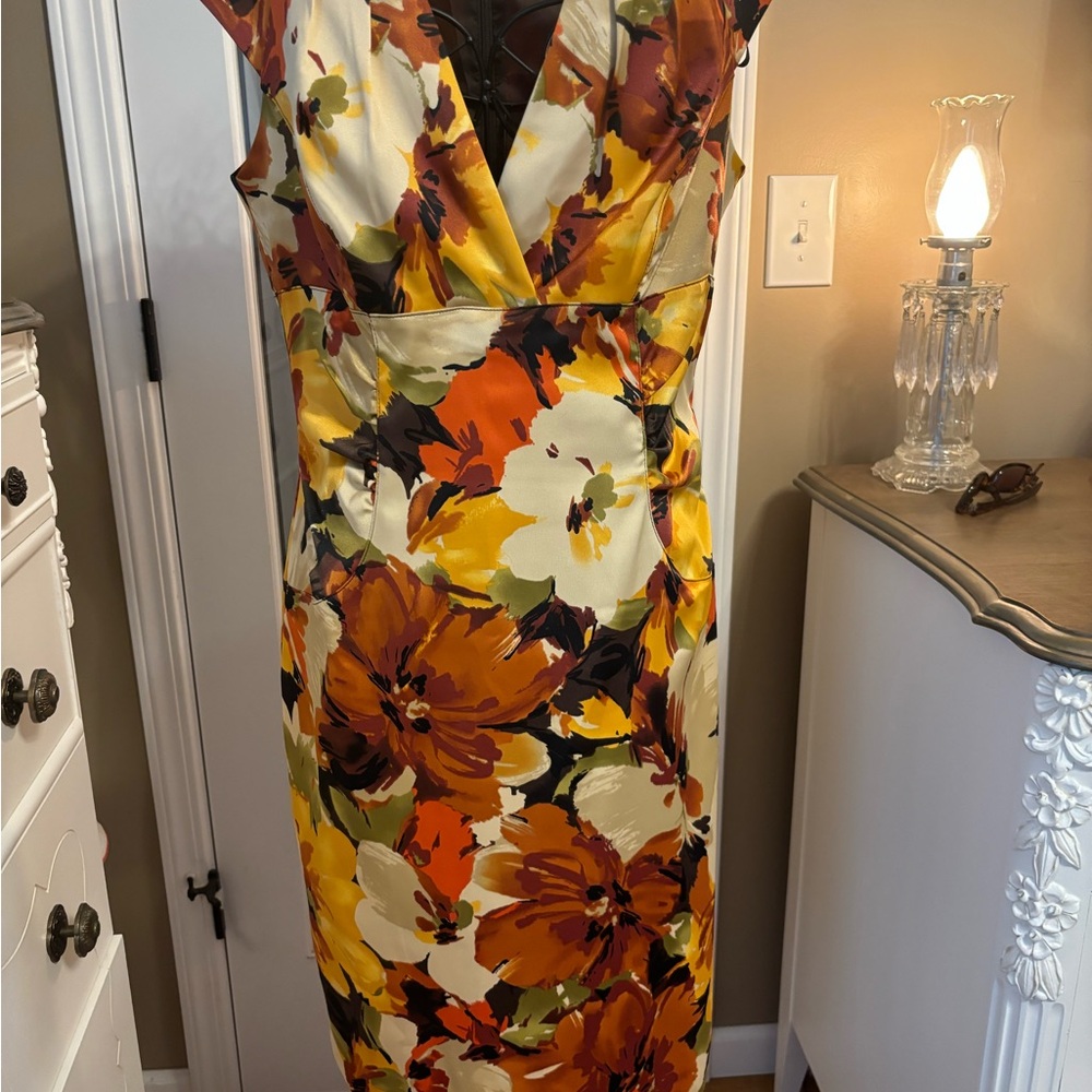 Dressbarn Sheath Midi Dress in Brown and Gold V-Neck Sleeveless